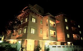 Tristar Serviced Apartments